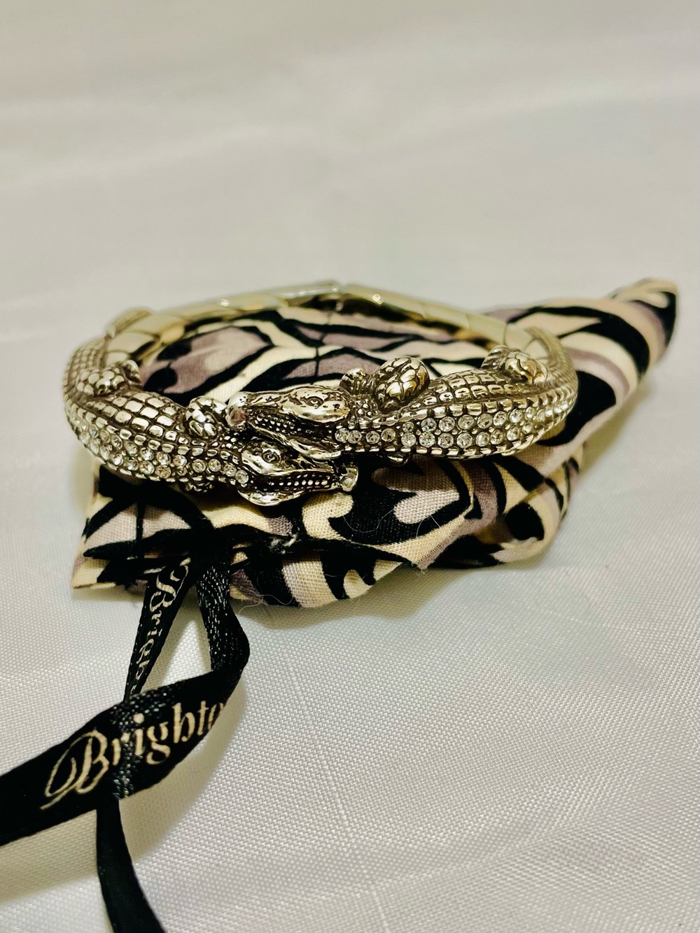 Brighton “Later Gator” Collection - 2 Kissing Gators & Clapper Style Bracelet - Picture 16 of 16